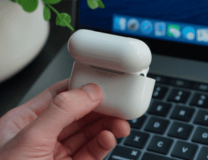 Hướng dẫn cách kết nối airpod với macbook chi tiết