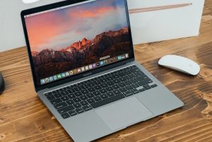 Màn hình Macbook bị hở sáng
