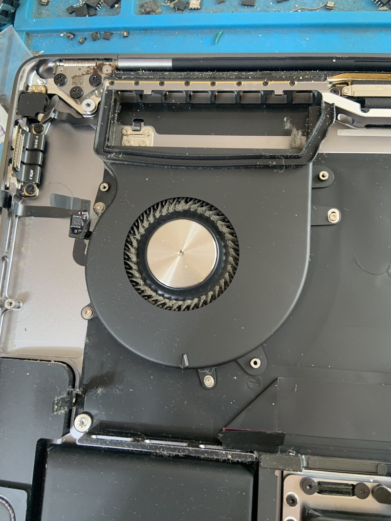 Macbook Care - kiểm tra và xử lý vấn đề phần cứng gây nóng Macbook