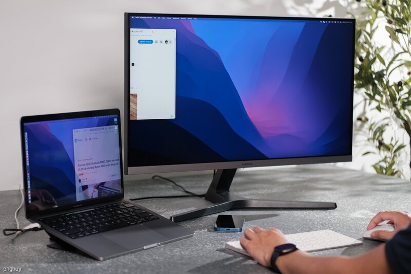 Xem xét độ phân giải của màn hình rời