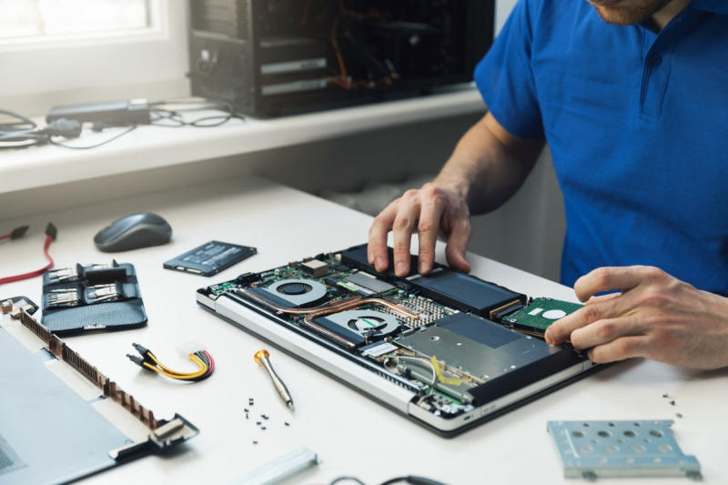 Macbook Care sẵn sàng hỗ trợ