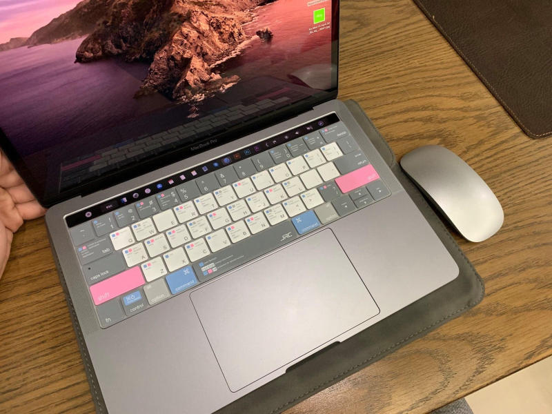 Đánh giá ưu và nhược điểm khi sử dụng miếng dán bàn phím MacBook