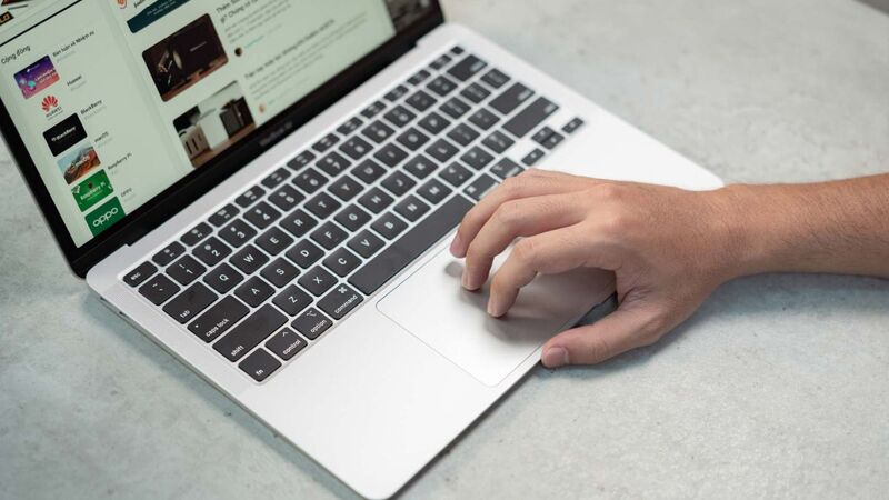 Hệ thống cử chỉ đa điểm trên bàn di chuột