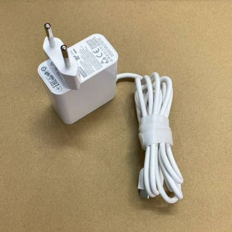 Cách quấn dây sạc MacBook chuẩn thiết kế của Apple